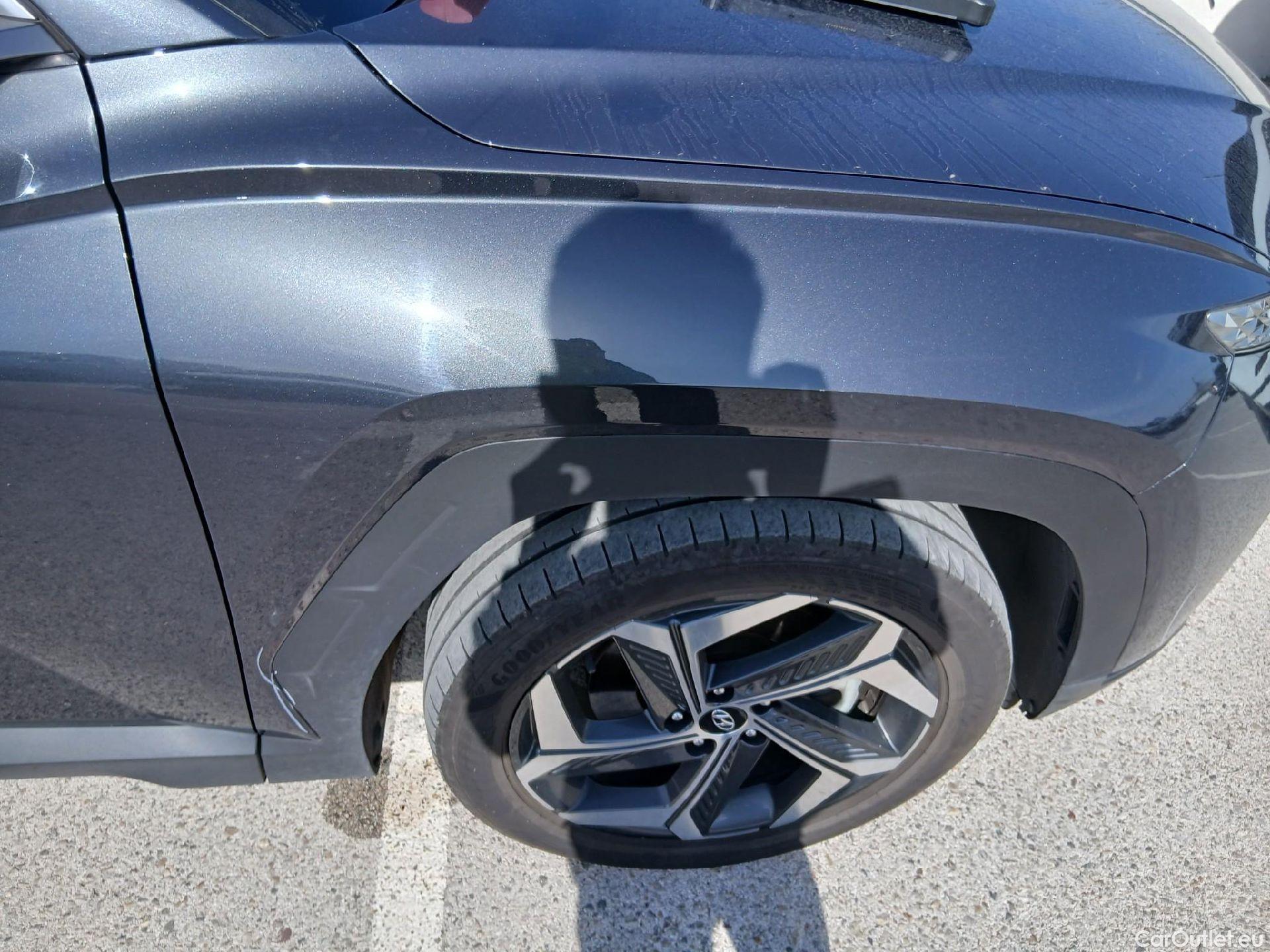  Hyundai  Tucson HYUNDAI  / 2020 / 5P / todoterreno 1.6 TGDI PHEV 195kW Tecno Sky Auto 4x4 #47