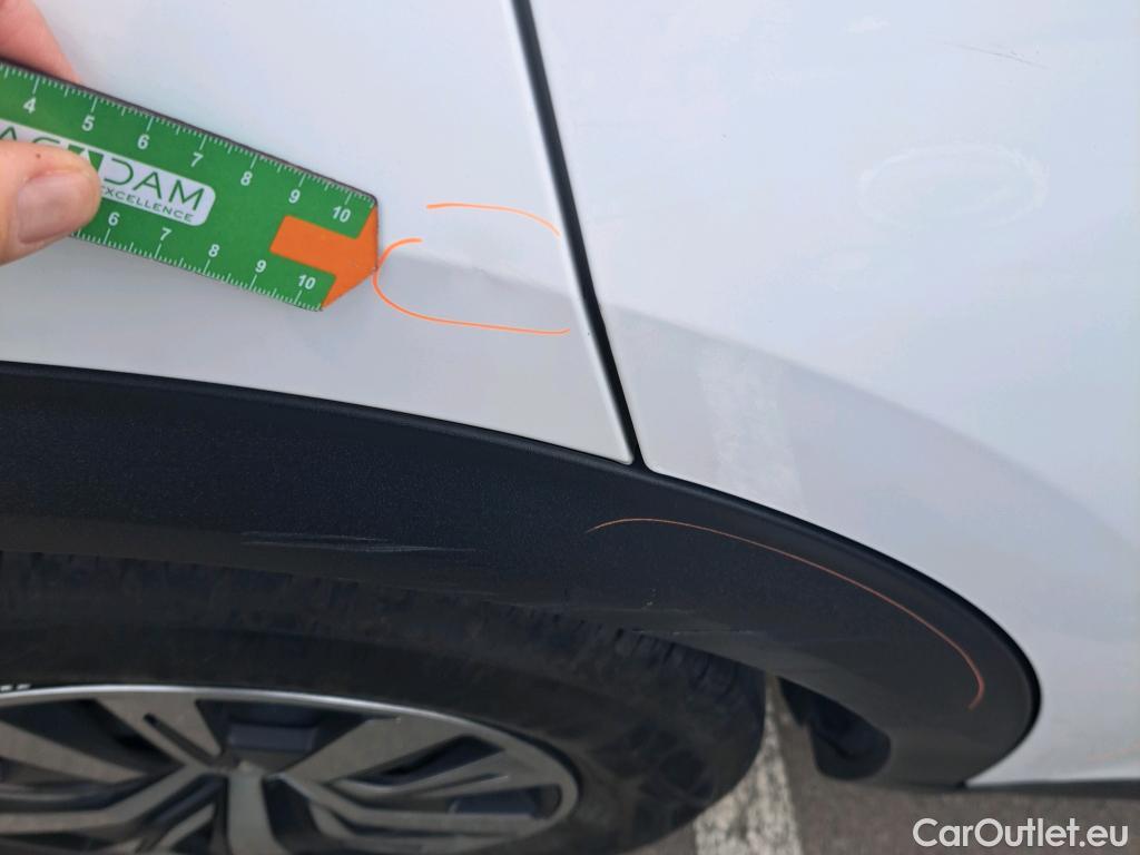  Peugeot  2008 PEUGEOT  / 2019 / 5P / todoterreno Active BlueHDI 81kW (110CV) #39