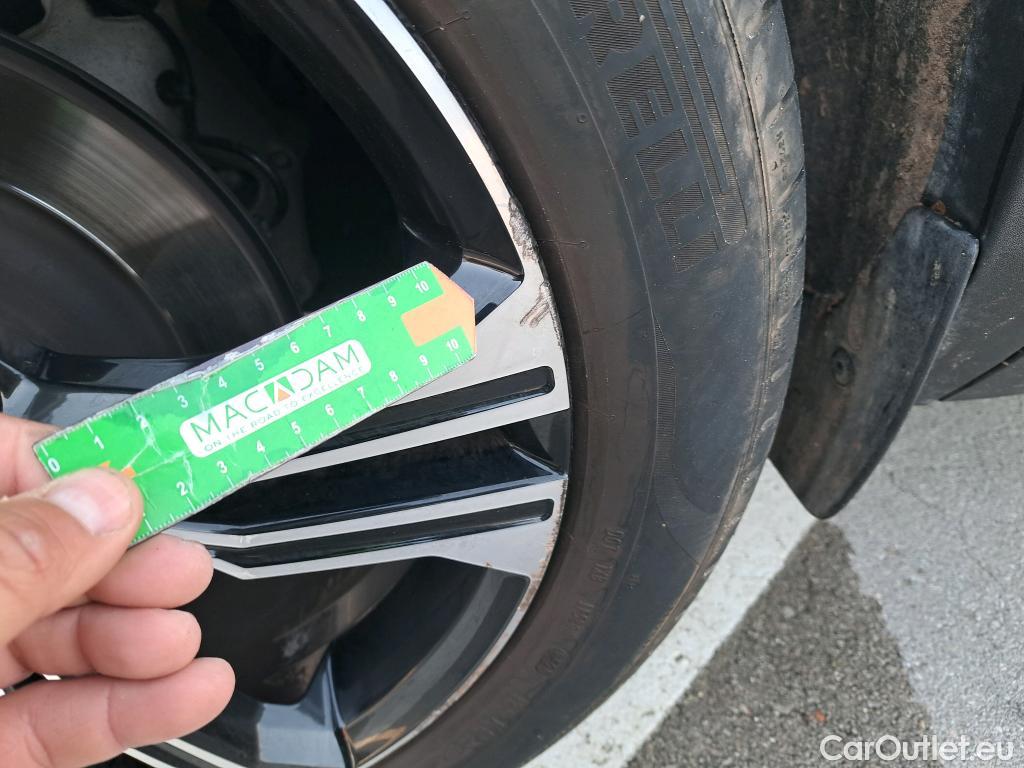  Volvo  XC 40 VOLVO XC40 / 2017 / 5P / todoterreno 1.5 T4 Twin Recharge Inscription Auto #2