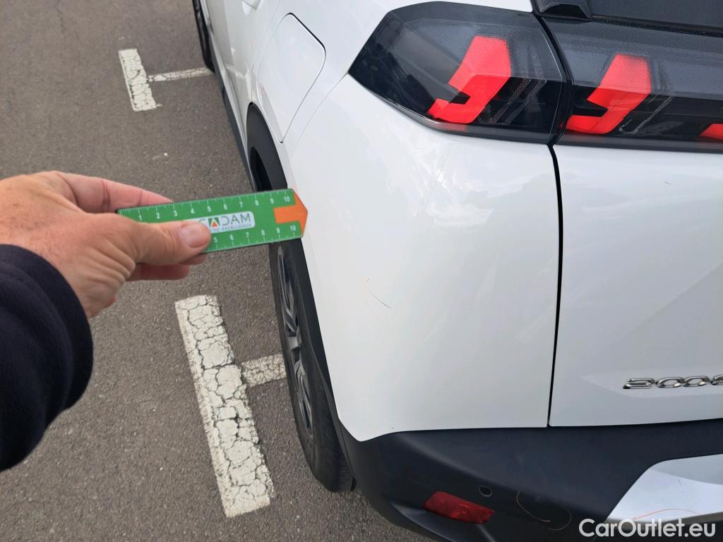  Peugeot  2008 PEUGEOT  / 2019 / 5P / todoterreno Active BlueHDI 81kW (110CV) #65