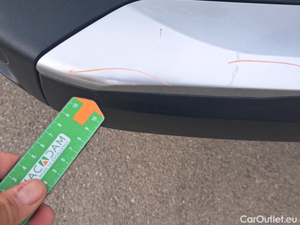  Peugeot  2008 PEUGEOT  / 2019 / 5P / todoterreno Active BlueHDI 81kW (110CV) #36