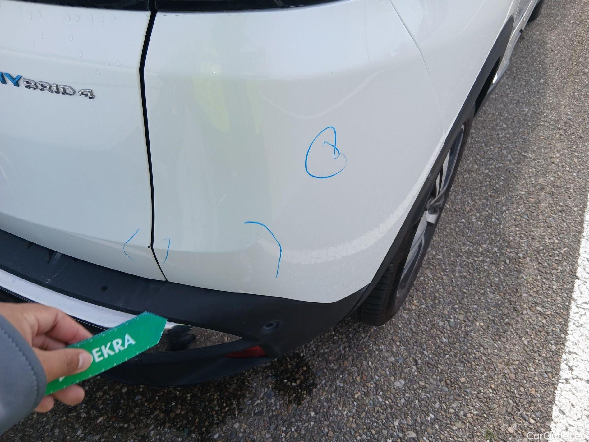  Peugeot  3008 PEUGEOT  Hybrid / 2020 / 5P / todoterreno 300 e-EAT8 Allure Pack #15