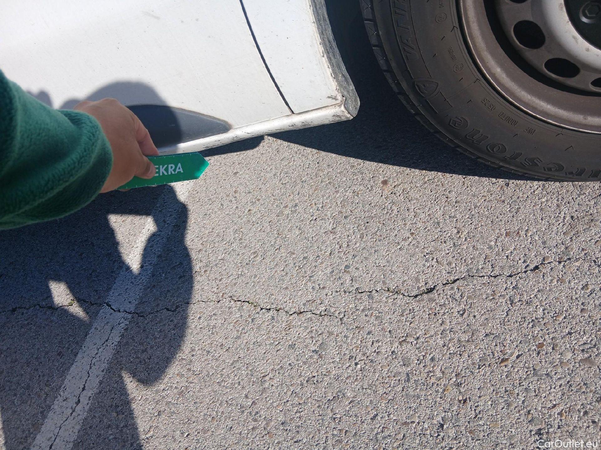  Toyota  Proace TOYOTA  / 2016 / 4P / furgón FU. MEDIO (L1) 2.0D 90kW COMFORT CARGA + #29