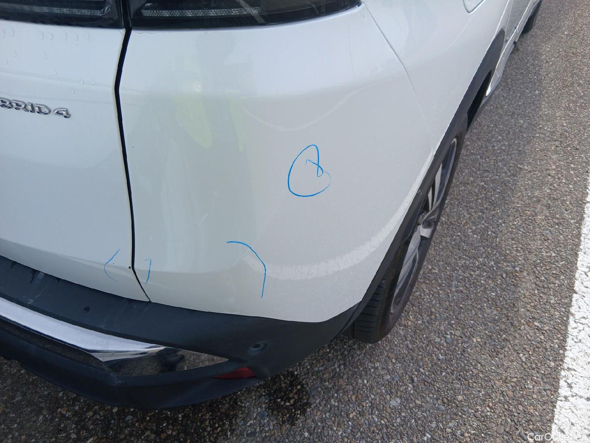  Peugeot  3008 PEUGEOT  Hybrid / 2020 / 5P / todoterreno 300 e-EAT8 Allure Pack #14