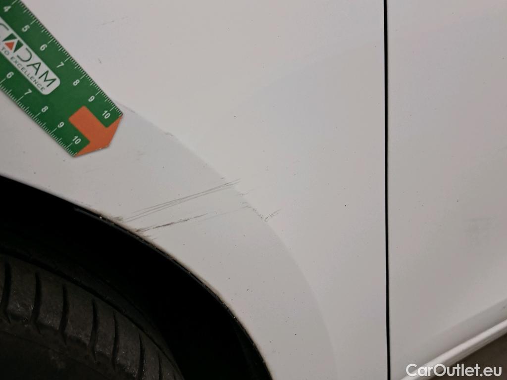  Seat  Leon SEAT Nuevo León / 2020 / 5P / berlina con portón 2.0 TDI 85kW S&S Style Go(SP) #29