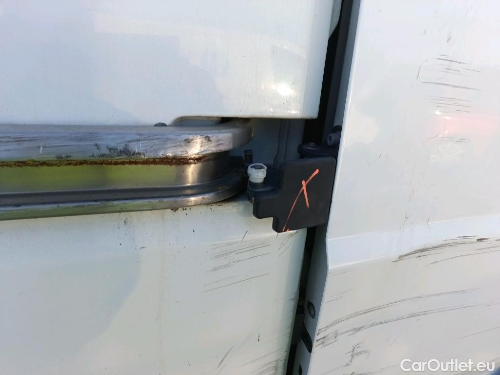  Citroen  Jumper CITROEN  / 2014 / 4P / furgón BlueHDi 103KW (140CV) Furgón 35L2H2 #PANELADO ISOTERMO# **SIN BATERIA** #15