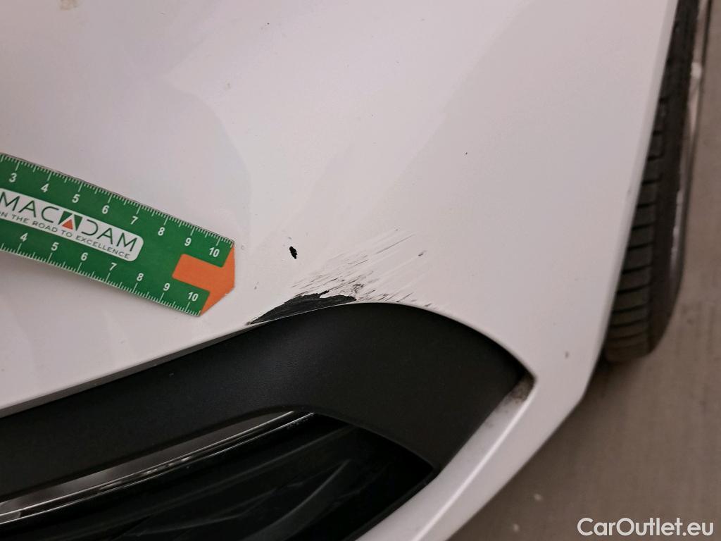  Seat  Leon SEAT Nuevo León / 2020 / 5P / berlina con portón 2.0 TDI 85kW S&S Style Go(SP) #32