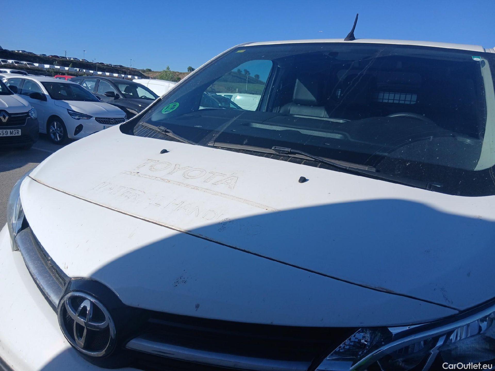  Toyota  Proace TOYOTA  / 2016 / 4P / furgón FU. MEDIO (L1) 2.0D 90kW COMFORT CARGA + #13