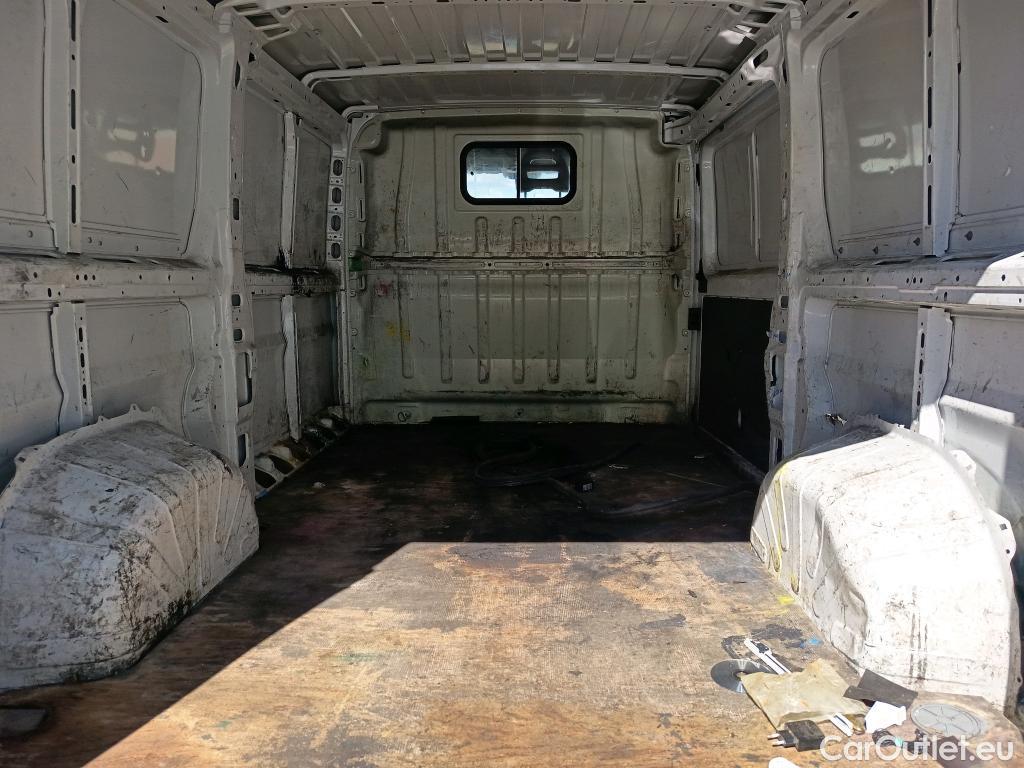  Fiat  Ducato FIAT  / 2014 / 4P / furgón Furgón 35 Medio 100kW Natural Power #65