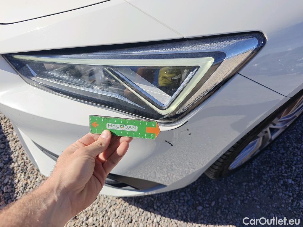  Seat  Leon SEAT Nuevo León / 2020 / 5P / familiar SP 1.4 e-Hybrid DSG S&S Xcellence Go L #55