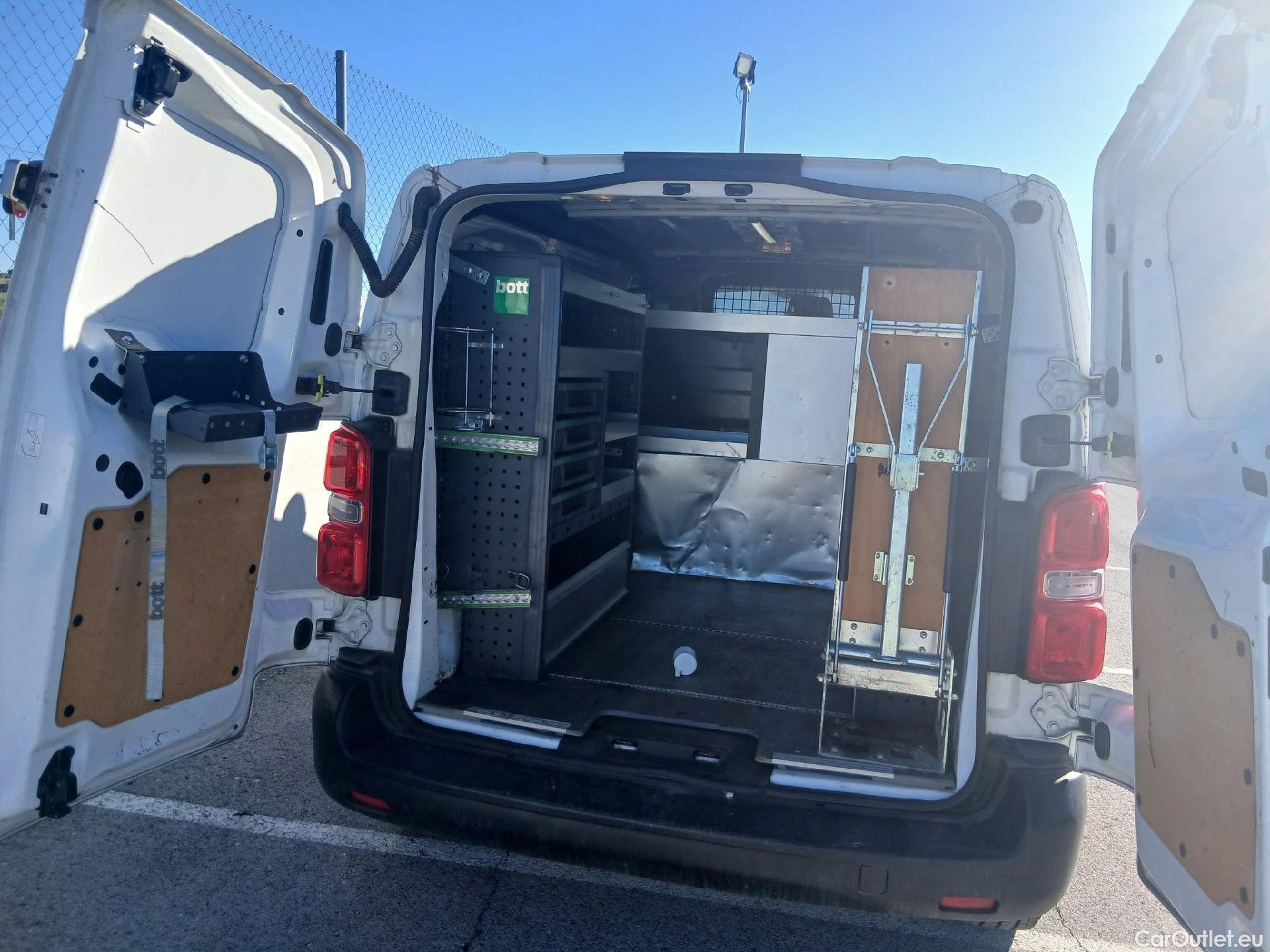  Toyota  Proace TOYOTA  / 2016 / 4P / furgón FU. MEDIO (L1) 2.0D 90kW COMFORT CARGA + #1