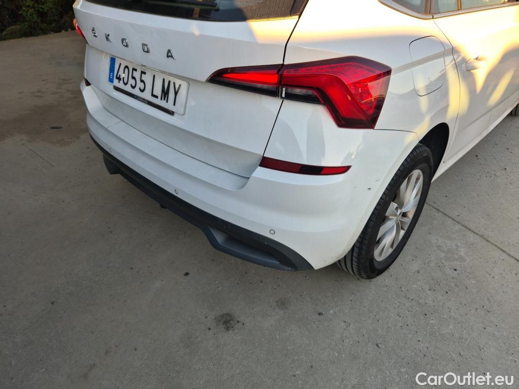  Skoda  KAMIQ SKODA  1.0 TSI 81kW (110CV) DSG Ambition #13