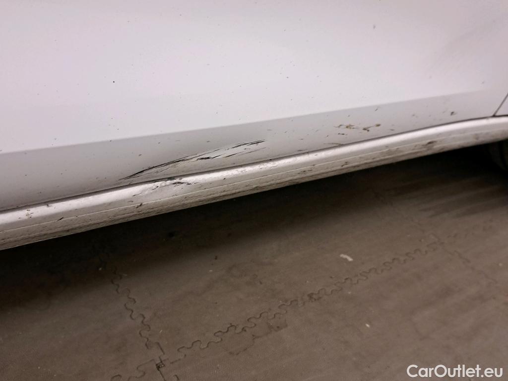  Seat  Leon SEAT Nuevo León / 2020 / 5P / berlina con portón 2.0 TDI 85kW S&S Style Go(SP) #3