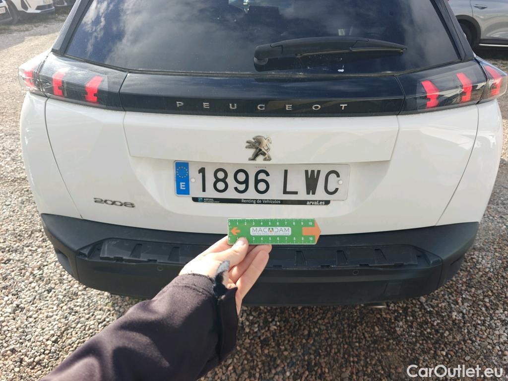  Peugeot  2008 PEUGEOT  / 2019 / 5P / todoterreno Allure BlueHDI 81kW (110CV) #4