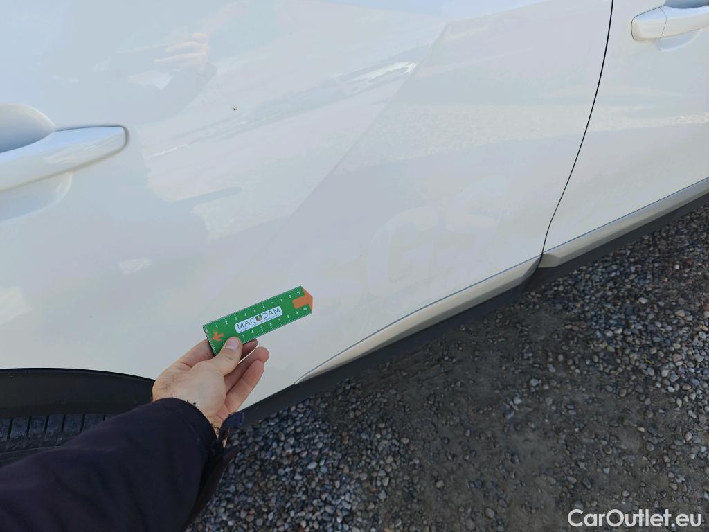  Peugeot  2008 PEUGEOT  / 2019 / 5P / todoterreno Allure BlueHDI 81kW (110CV) #20