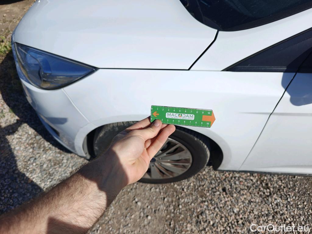  Ford  Focus FORD  5p 3G berlina con portón 1.5 TDCi E6 70kW (95CV) Trend+ #39