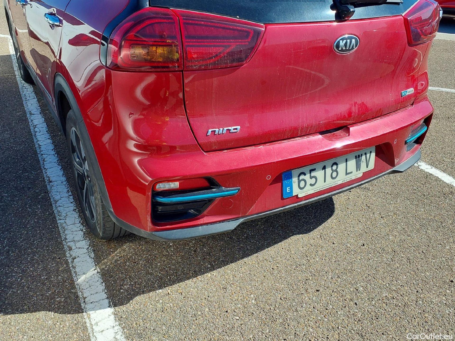  KIA  Niro KIA e- / 2016 / 5P / crossover e- 150kW Emotion (Long Range) #16