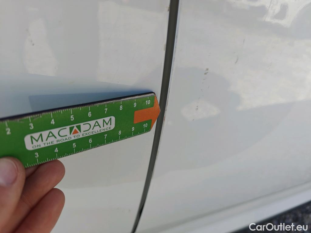  Ford  Focus FORD  5p 3G berlina con portón 1.5 TDCi E6 70kW (95CV) Trend+ #44