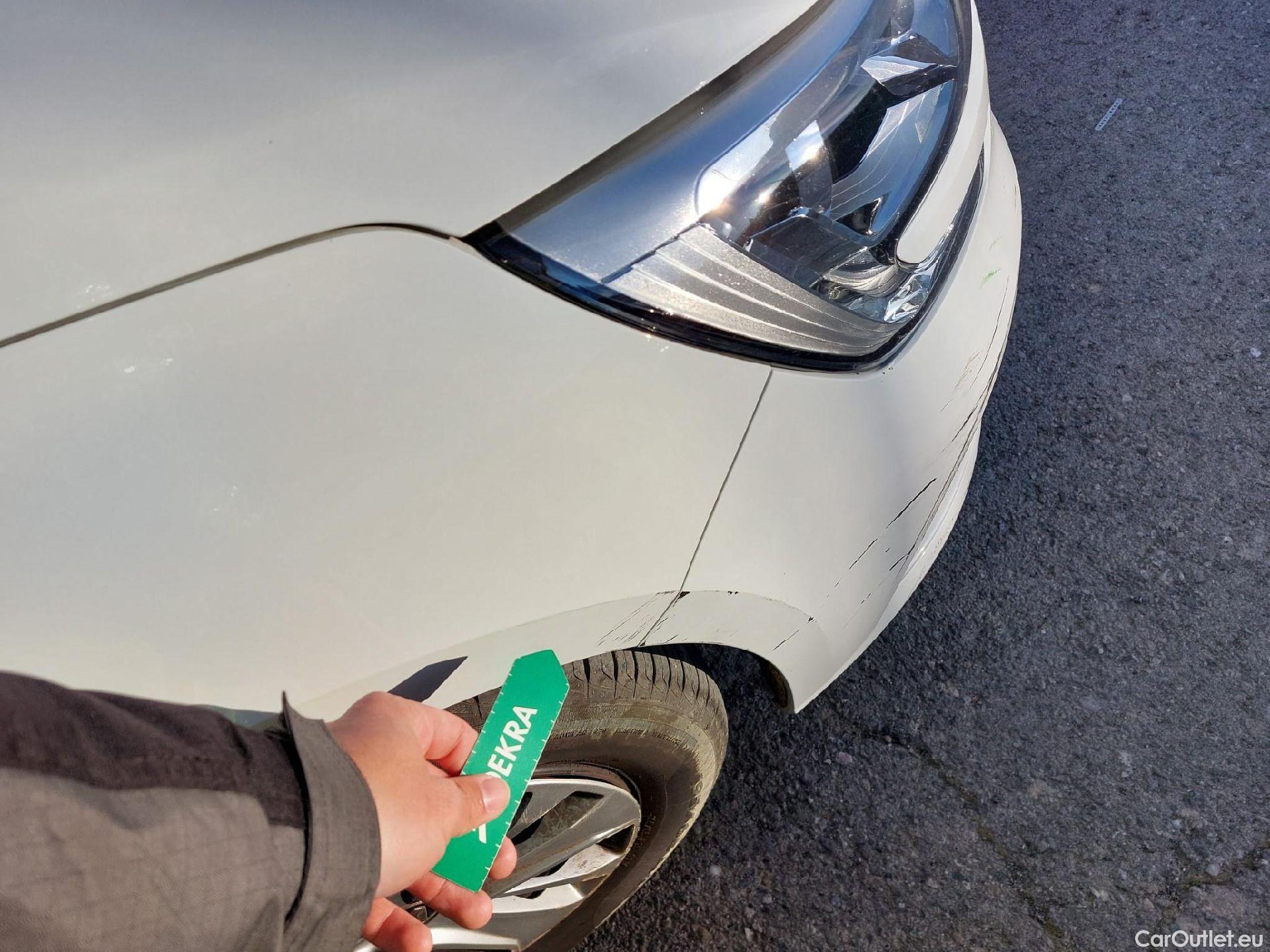  Renault  Megane RENAULT Mégane / 2015 / 5P / berlina con portón Life Blue dCi 70kW (95CV) #17