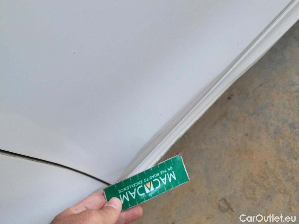  Opel  Corsa OPEL  / 2019 / 5P / berlina con portón 1.5D DT 74kW (100CV) Edition #8