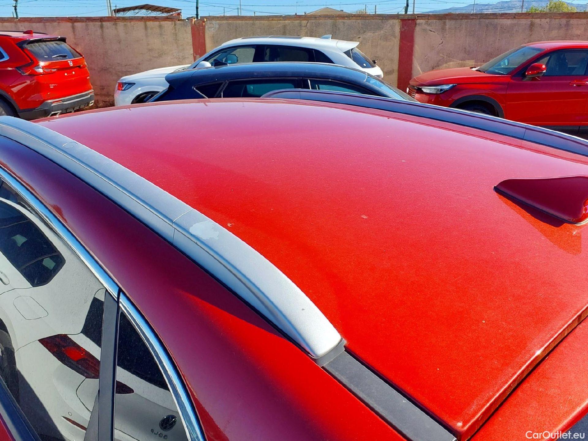  KIA  Niro KIA e- / 2016 / 5P / crossover e- 150kW Emotion (Long Range) #14