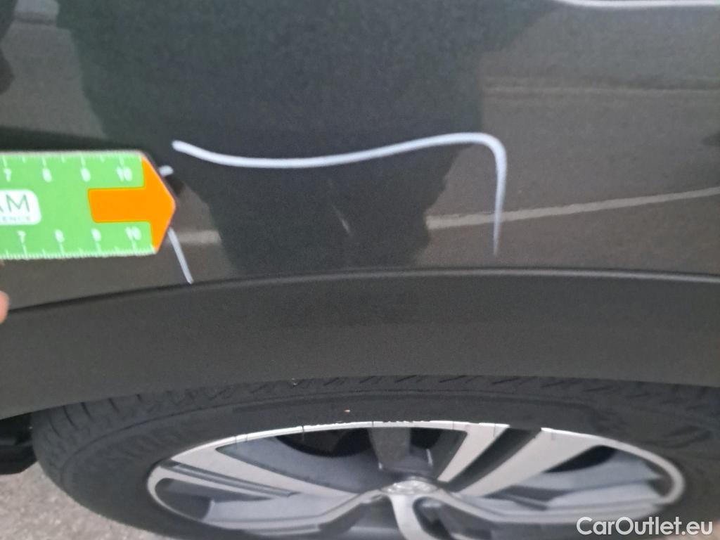  Peugeot  3008 PEUGEOT  Hybrid / 2020 / 5P / todoterreno 225 e-EAT8 Allure (AC2) #4