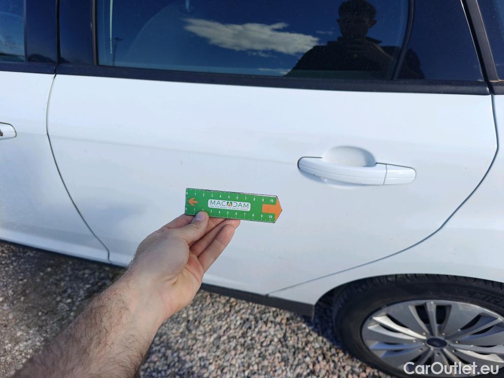  Ford  Focus FORD  5p 3G berlina con portón 1.5 TDCi E6 70kW (95CV) Trend+ #61