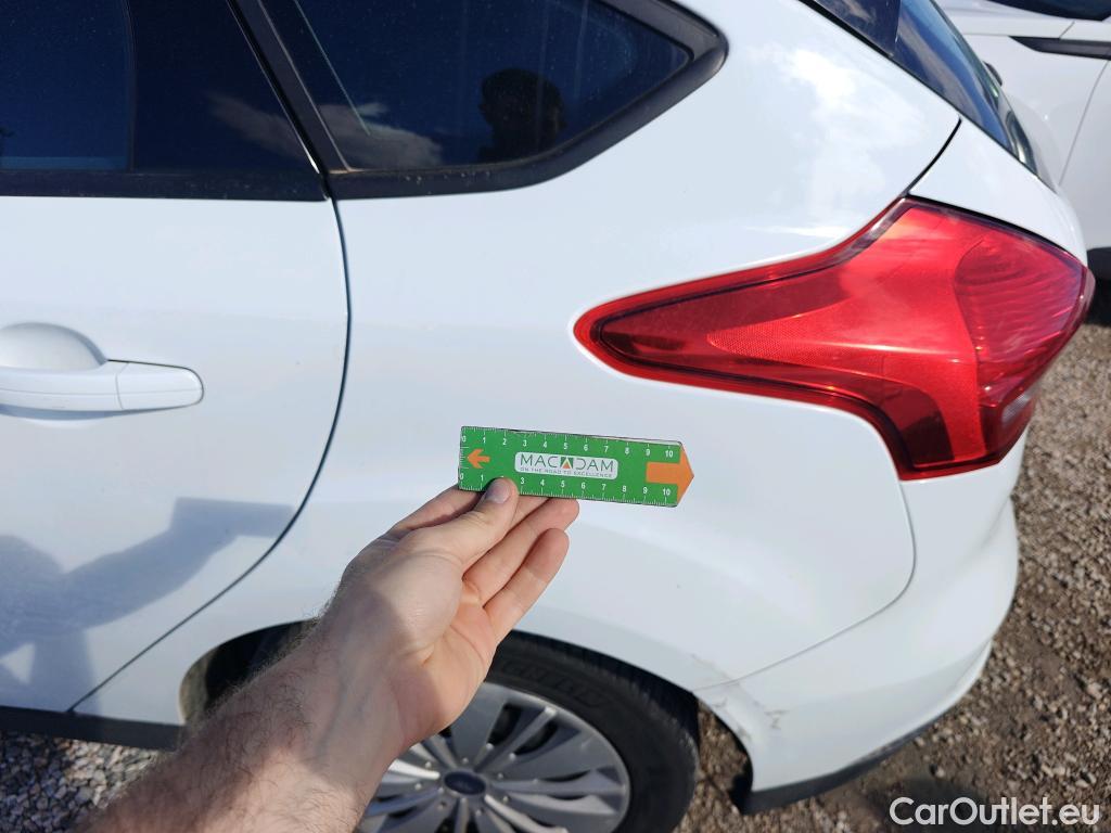  Ford  Focus FORD  5p 3G berlina con portón 1.5 TDCi E6 70kW (95CV) Trend+ #33