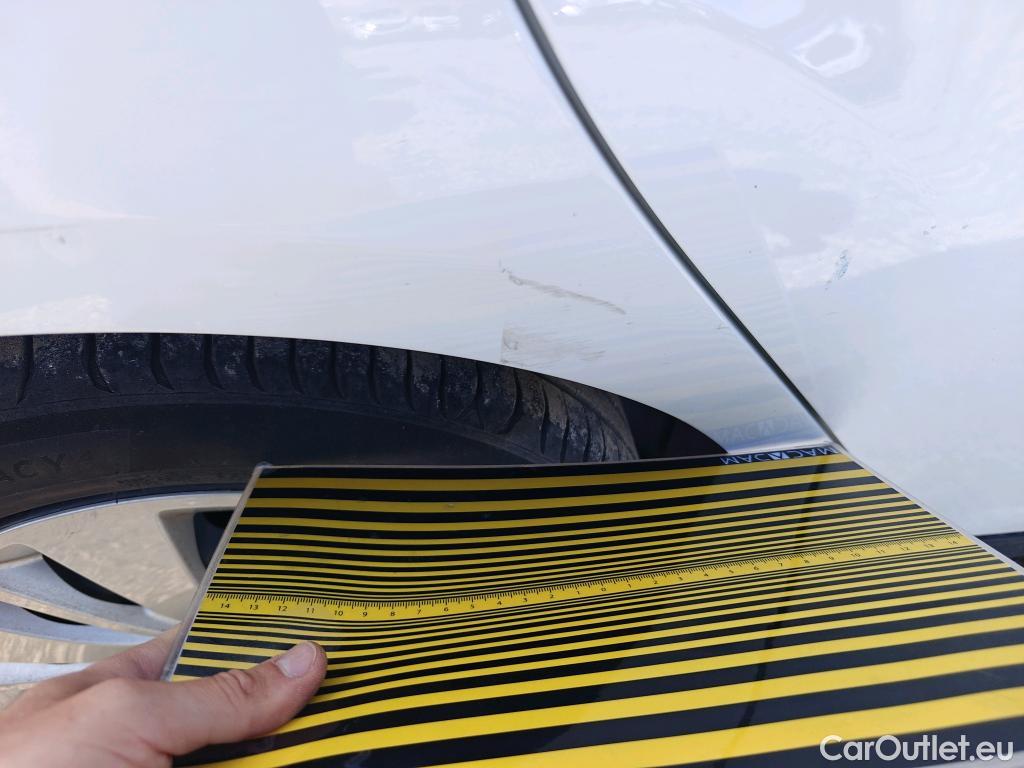  Ford  Focus FORD  5p 3G berlina con portón 1.5 TDCi E6 70kW (95CV) Trend+ #18