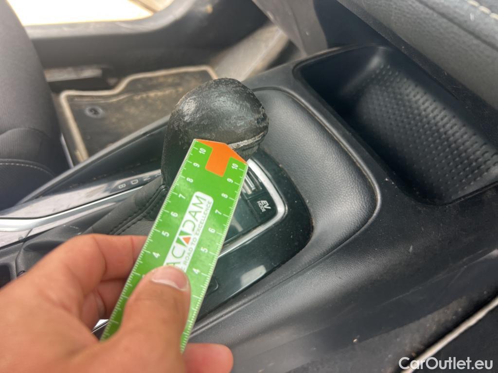  Toyota  Corolla TOYOTA  1.8 125H ACTIVE TECH E-CVT #30