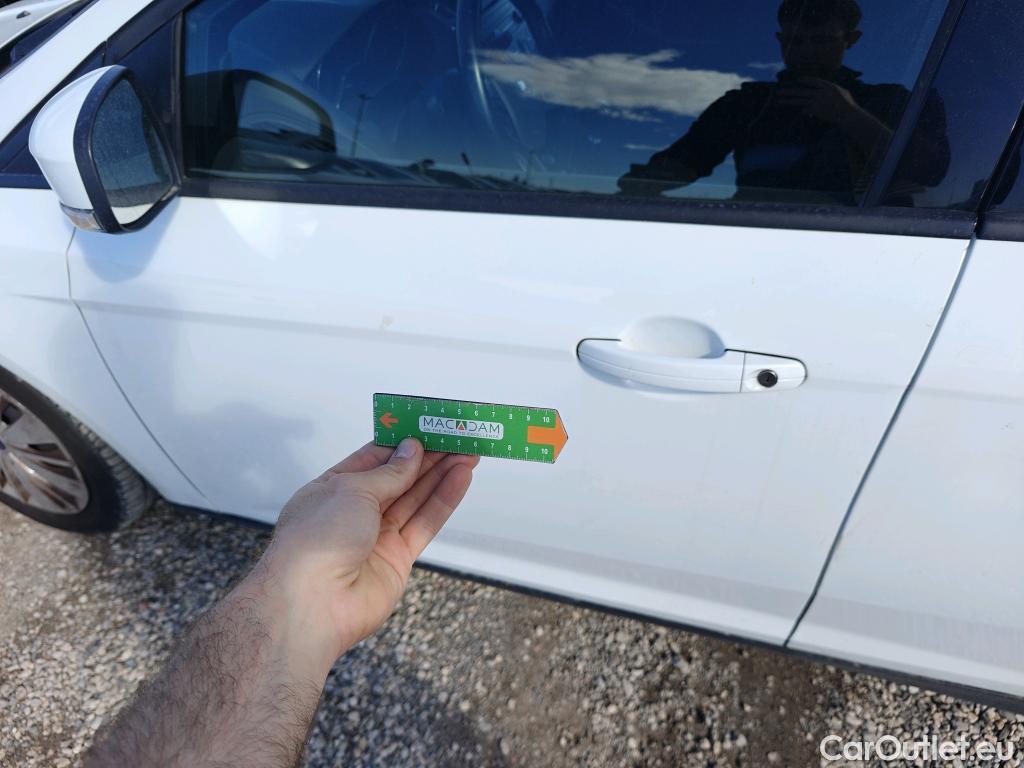  Ford  Focus FORD  5p 3G berlina con portón 1.5 TDCi E6 70kW (95CV) Trend+ #19