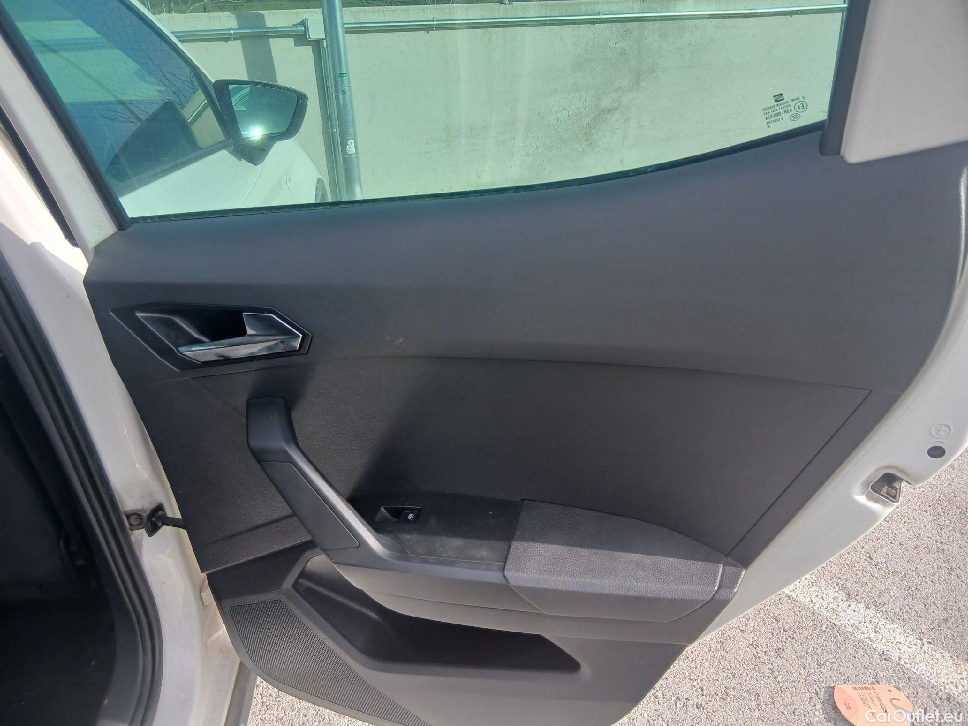  Seat  Arona SEAT  / 2017 / 5P / todoterreno 1.0 TSI 70kW (95CV) Style Edition Eco (CX) #3