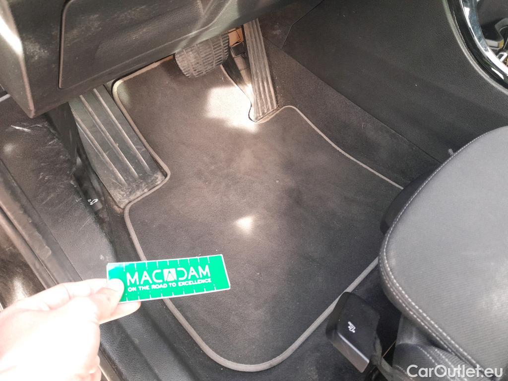  Bmw  X2 BMW  sDrive18i (CX3) #25