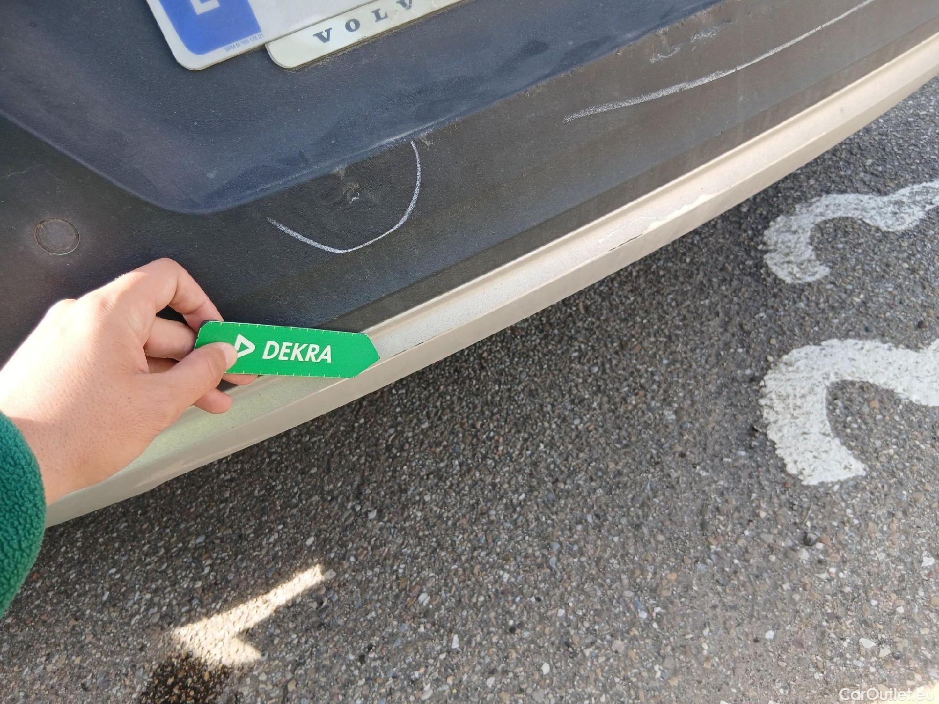  Volvo  XC 40 VOLVO XC40 / 2017 / 5P / todoterreno 2.0 B3 G Momentum Pro Auto #18