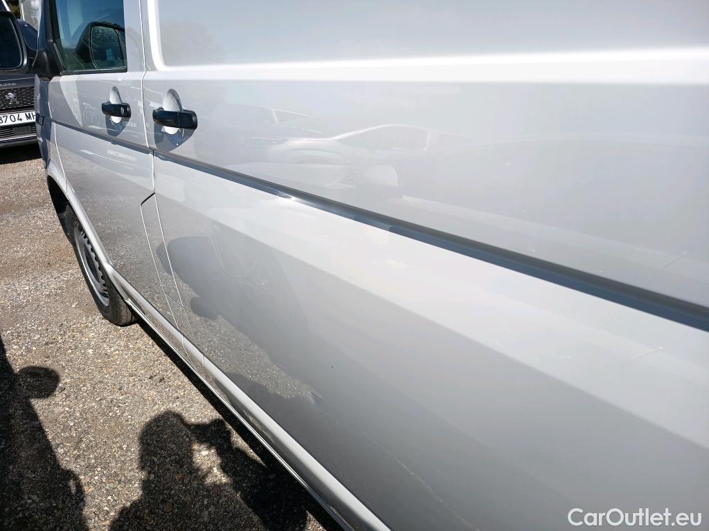  Land Rover  Discovery VOLKSWAGEN Transporter / 2020 / 4P / furgón Furgón Corto TN 2.0 TDI 110kW 4MO #29