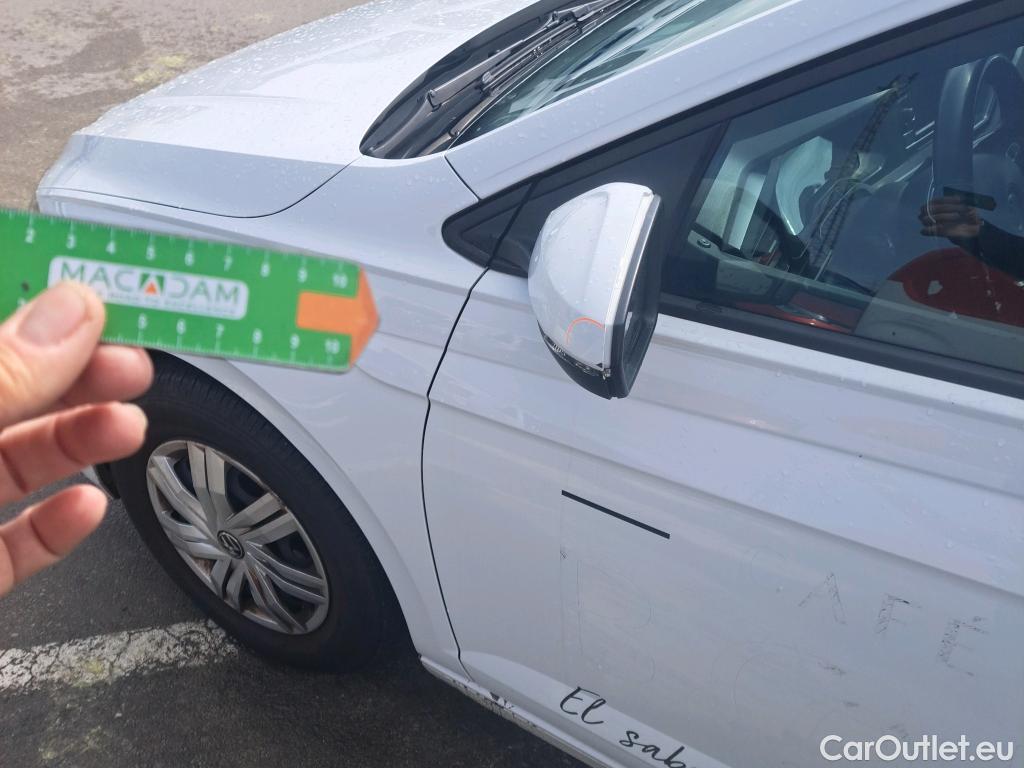  Volkswagen  Polo VOLKSWAGEN  / 2017 / 5P / berlina con portón Edition 1.0 59kW (80CV) #46