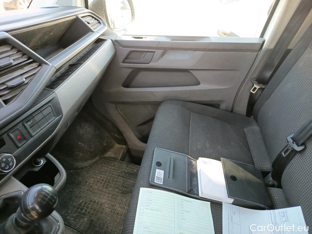  Land Rover  Discovery VOLKSWAGEN Transporter / 2020 / 4P / furgón Furgón Corto TN 2.0 TDI 110kW 4MO #8