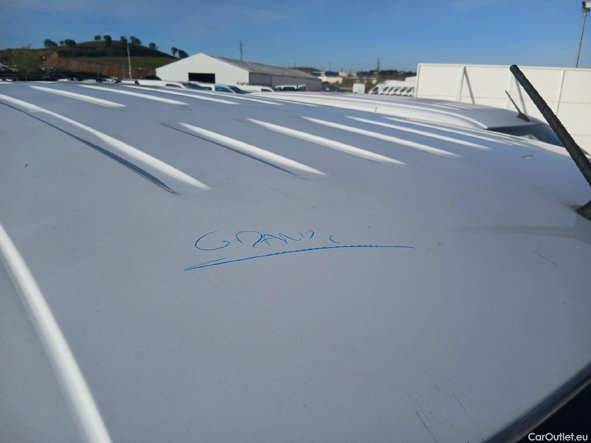  Peugeot  RIFTER PEUGEOT  / 2018 / 4P / combi Active Standard BlueHDi 73kW (IND) #90