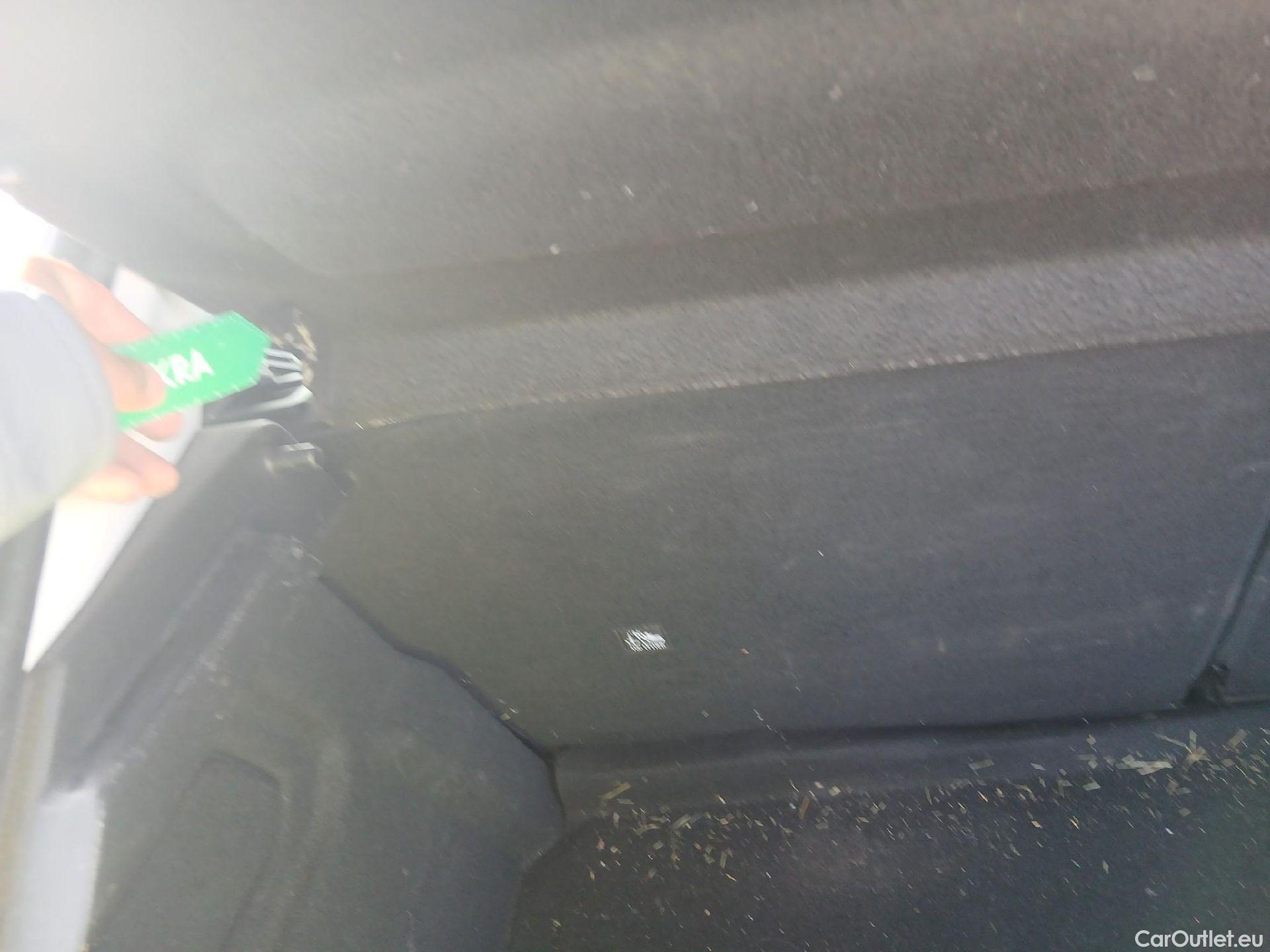  Opel  Corsa OPEL  / 2019 / 5P / berlina con portón 1.2 XEL 55kW (75CV) Edition #3