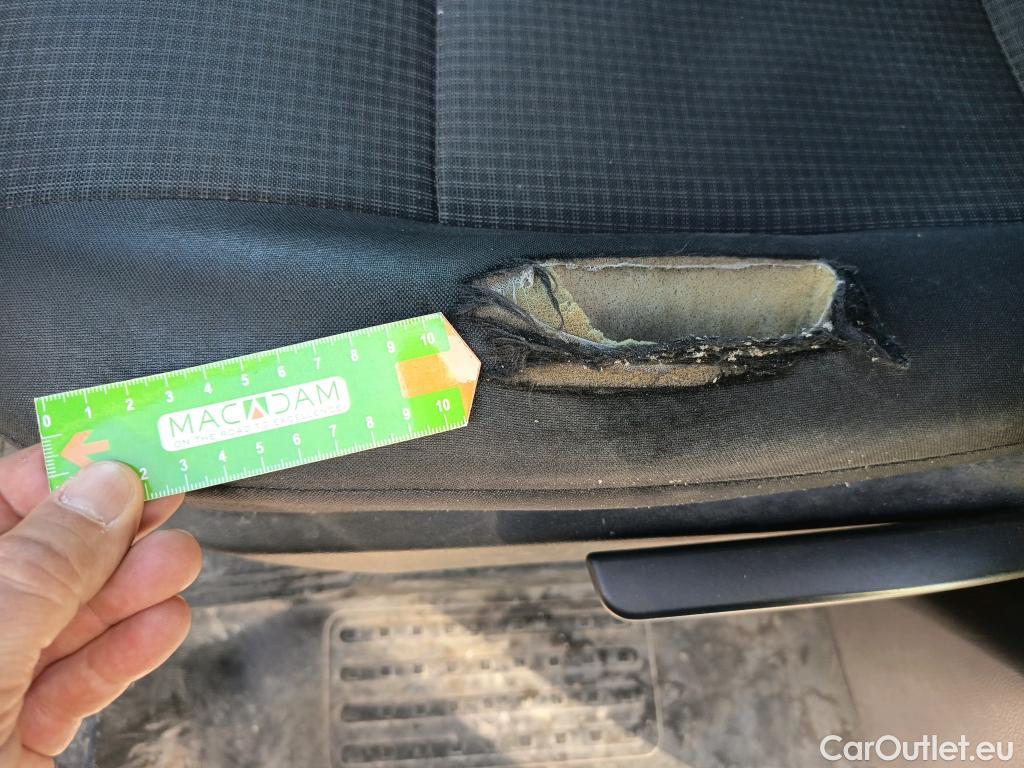  Land Rover  Discovery VOLKSWAGEN Transporter / 2020 / 4P / furgón Furgón Corto TN 2.0 TDI 110kW 4MO #6