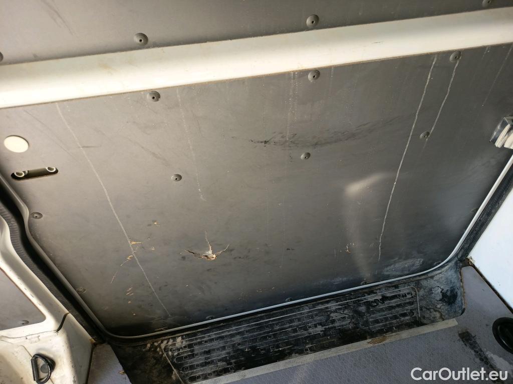  Land Rover  Discovery VOLKSWAGEN Transporter / 2020 / 4P / furgón Furgón Corto TN 2.0 TDI 110kW 4MO #20