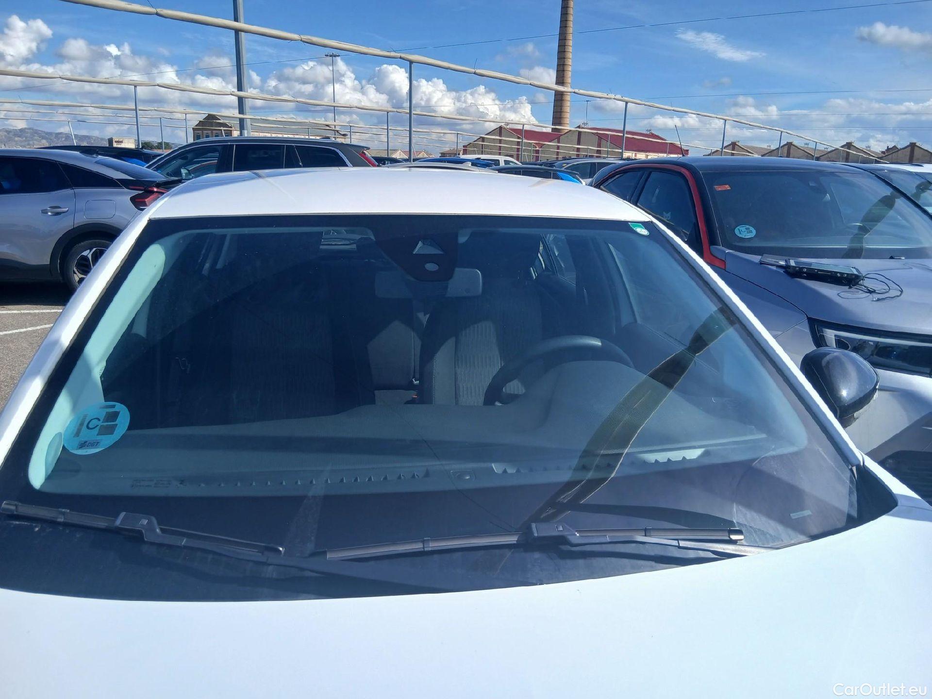  Opel  Corsa OPEL  / 2019 / 5P / berlina con portón 1.2 XEL 55kW (75CV) Edition #10