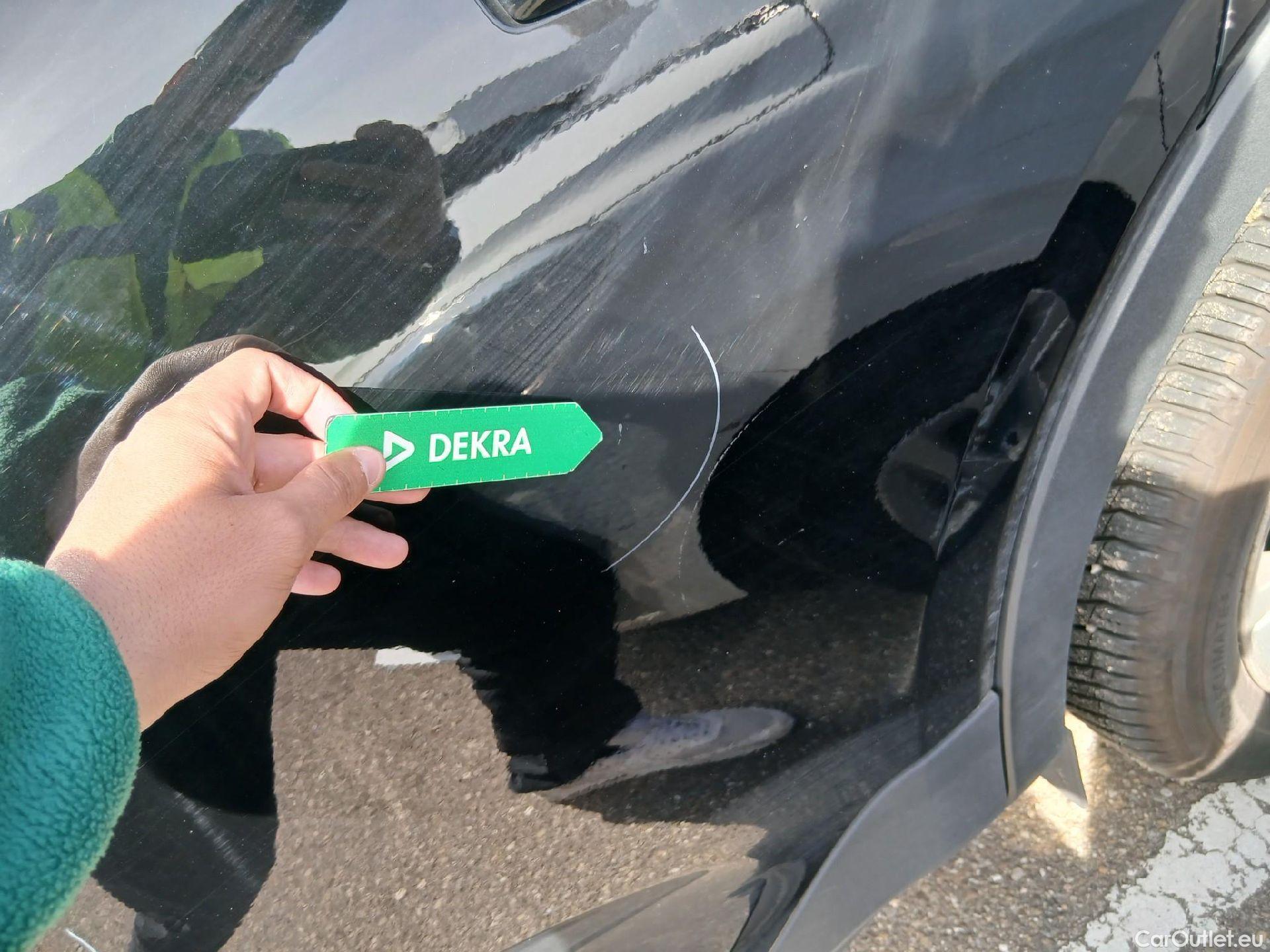  Volvo  XC 40 VOLVO XC40 / 2017 / 5P / todoterreno 2.0 B3 G Momentum Pro Auto #14