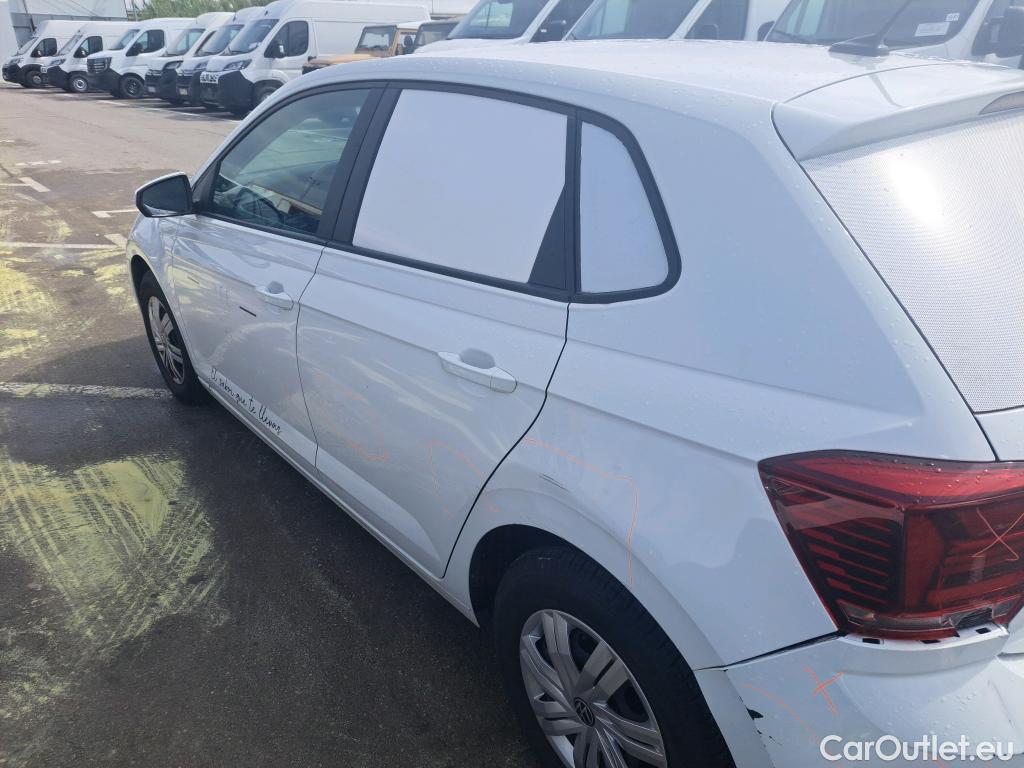  Volkswagen  Polo VOLKSWAGEN  / 2017 / 5P / berlina con portón Edition 1.0 59kW (80CV) #33