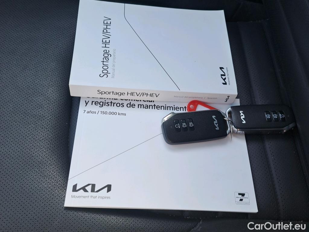  KIA  Sportage KIA  / 2022 / 5P / todoterreno 1.6 T-GDi HEV 171kW (230CV) GT-line 4X2 #17