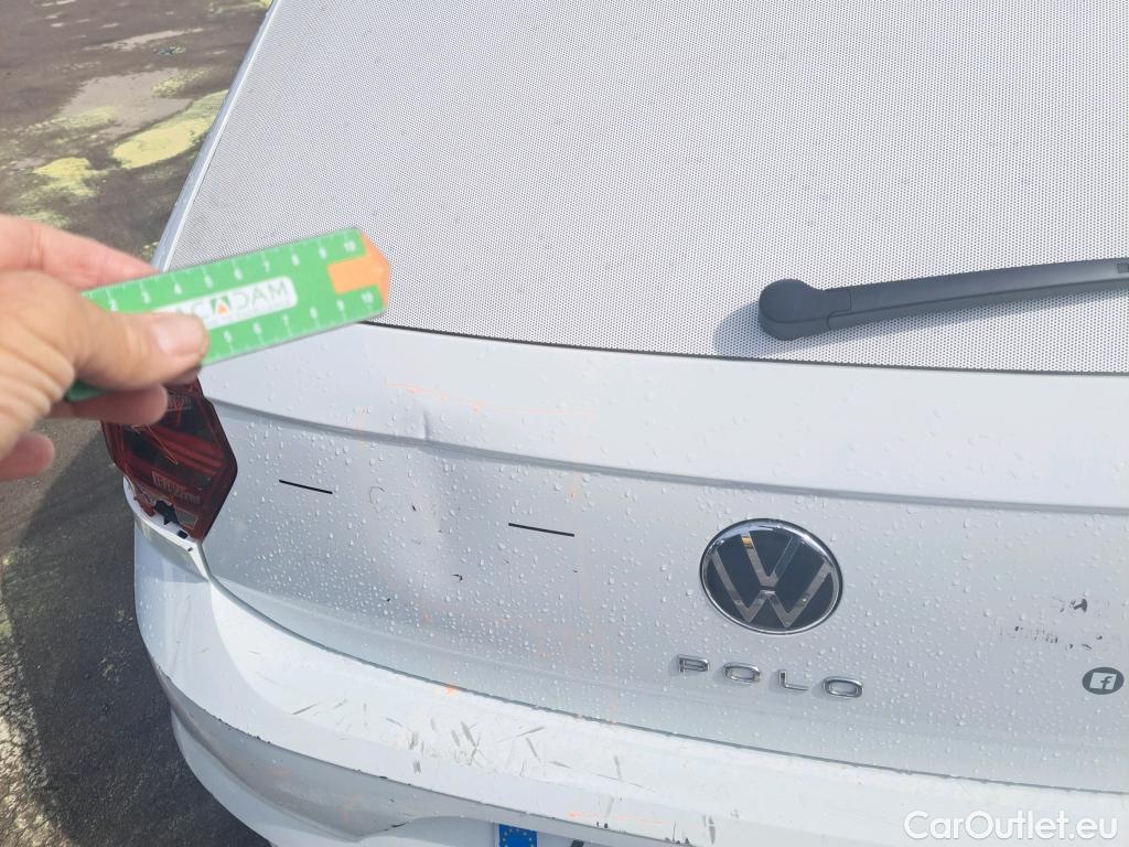  Volkswagen  Polo VOLKSWAGEN  / 2017 / 5P / berlina con portón Edition 1.0 59kW (80CV) #3