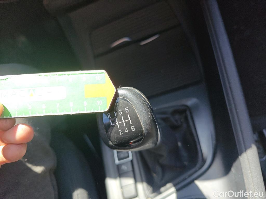  Bmw  X1 BMW  / 2019 / 5P / todoterreno sDrive18d #52