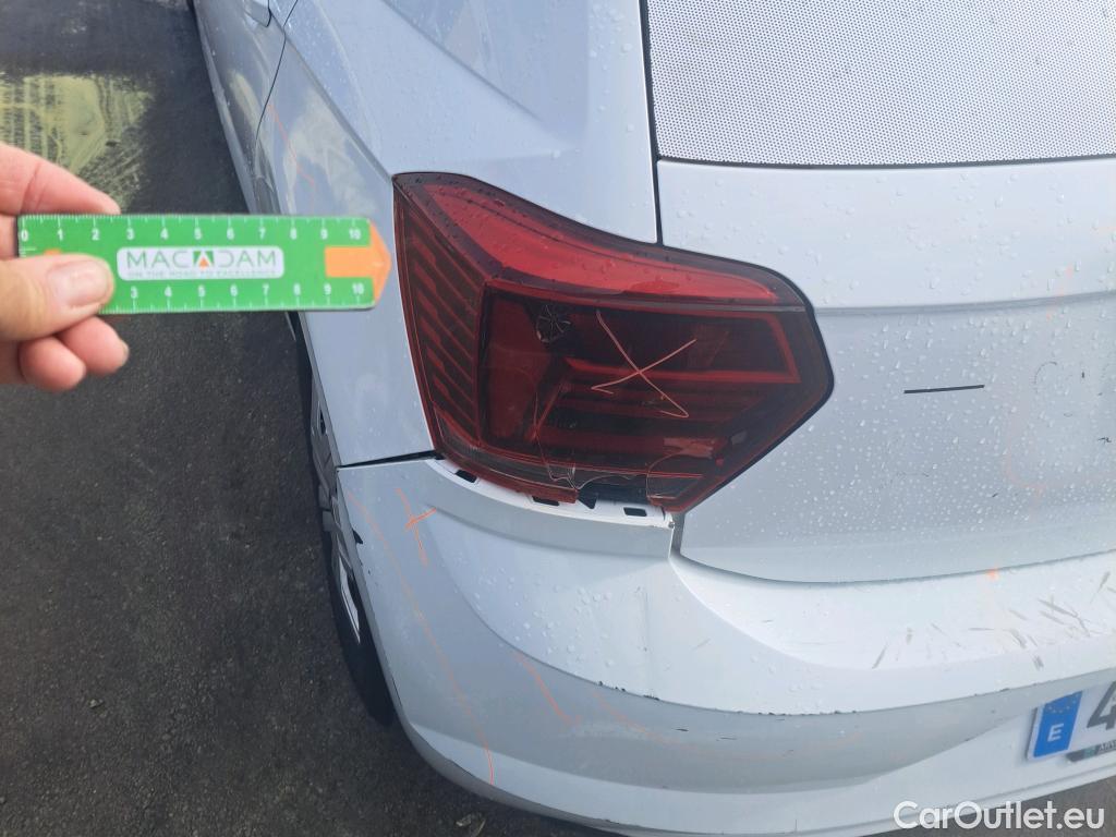  Volkswagen  Polo VOLKSWAGEN  / 2017 / 5P / berlina con portón Edition 1.0 59kW (80CV) #1