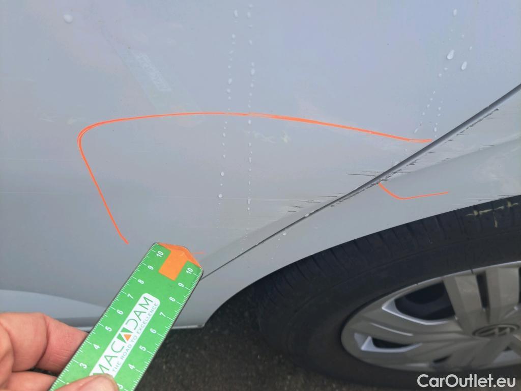  Volkswagen  Polo VOLKSWAGEN  / 2017 / 5P / berlina con portón Edition 1.0 59kW (80CV) #9