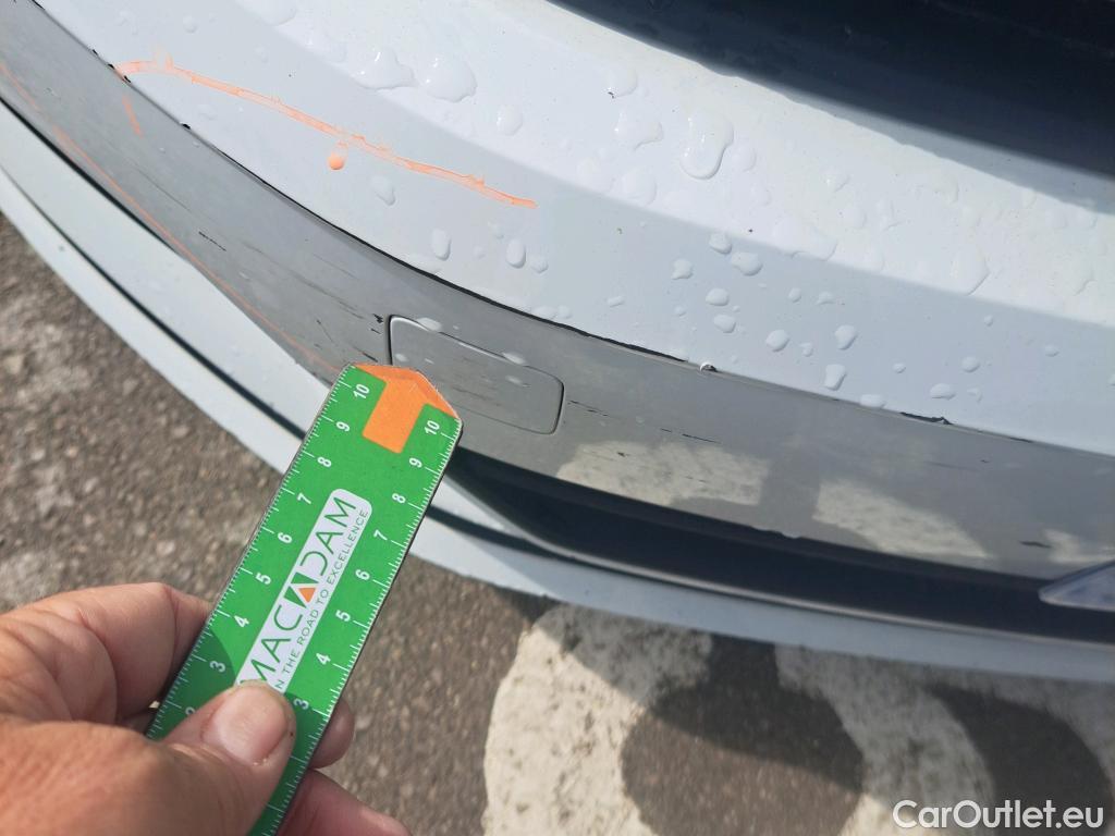  Volkswagen  Polo VOLKSWAGEN  / 2017 / 5P / berlina con portón Edition 1.0 59kW (80CV) #26